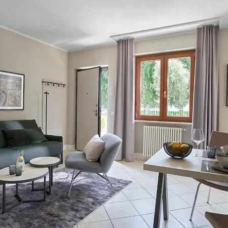 Lejlighedshotel June Garda Brenzone sul Garda