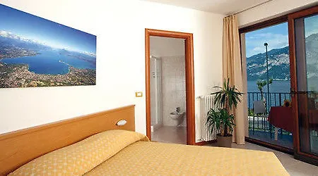 Lejlighedshotel June Garda Brenzone sul Garda