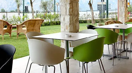 June Garda Lejlighedshotel Brenzone sul Garda